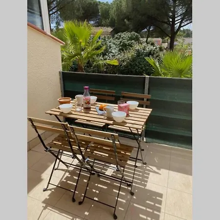 Studio Cabine 4 Pers. Cap D'Agde Quartier Pinede Avec Piscine 아그